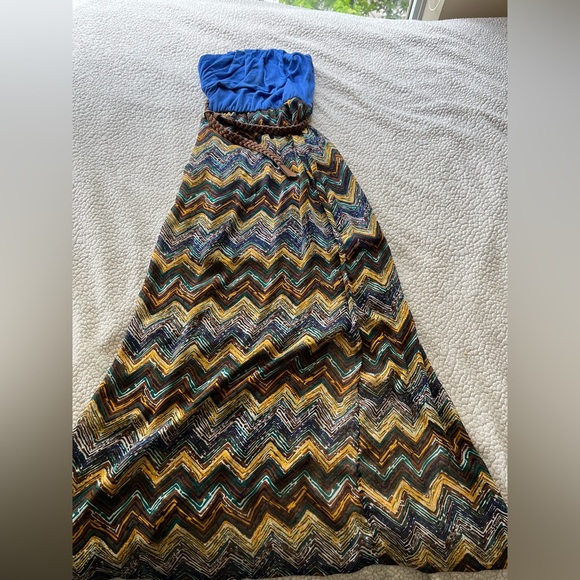 Charlotte Russe Strapless Maxi Dress - Picture 3 of 3